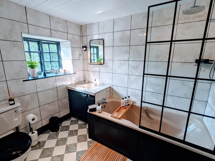 Fern Cottage kitchen and dining area, Great Strickland